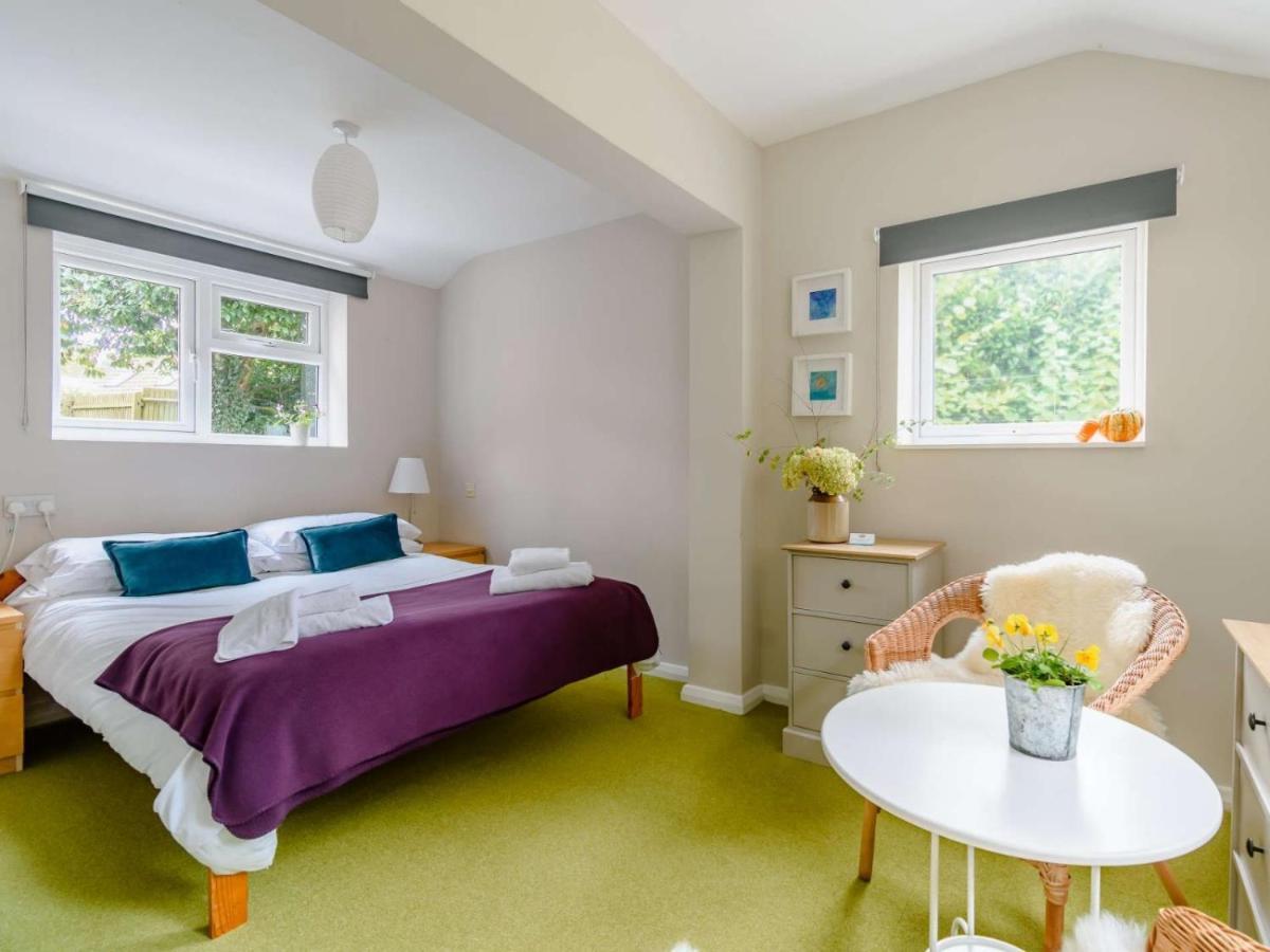 Claridge House Bed and Breakfast Lingfield Εξωτερικό φωτογραφία