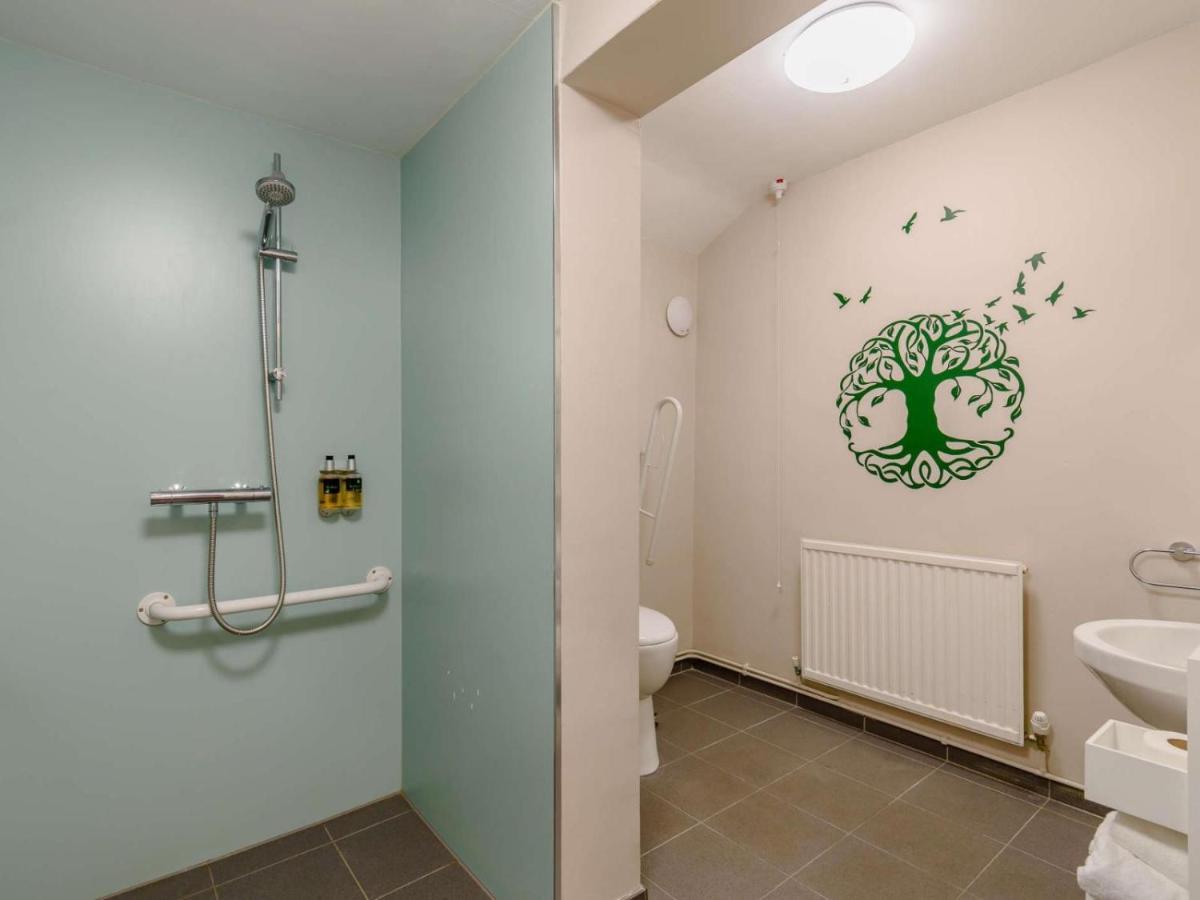 Claridge House Bed and Breakfast Lingfield Εξωτερικό φωτογραφία