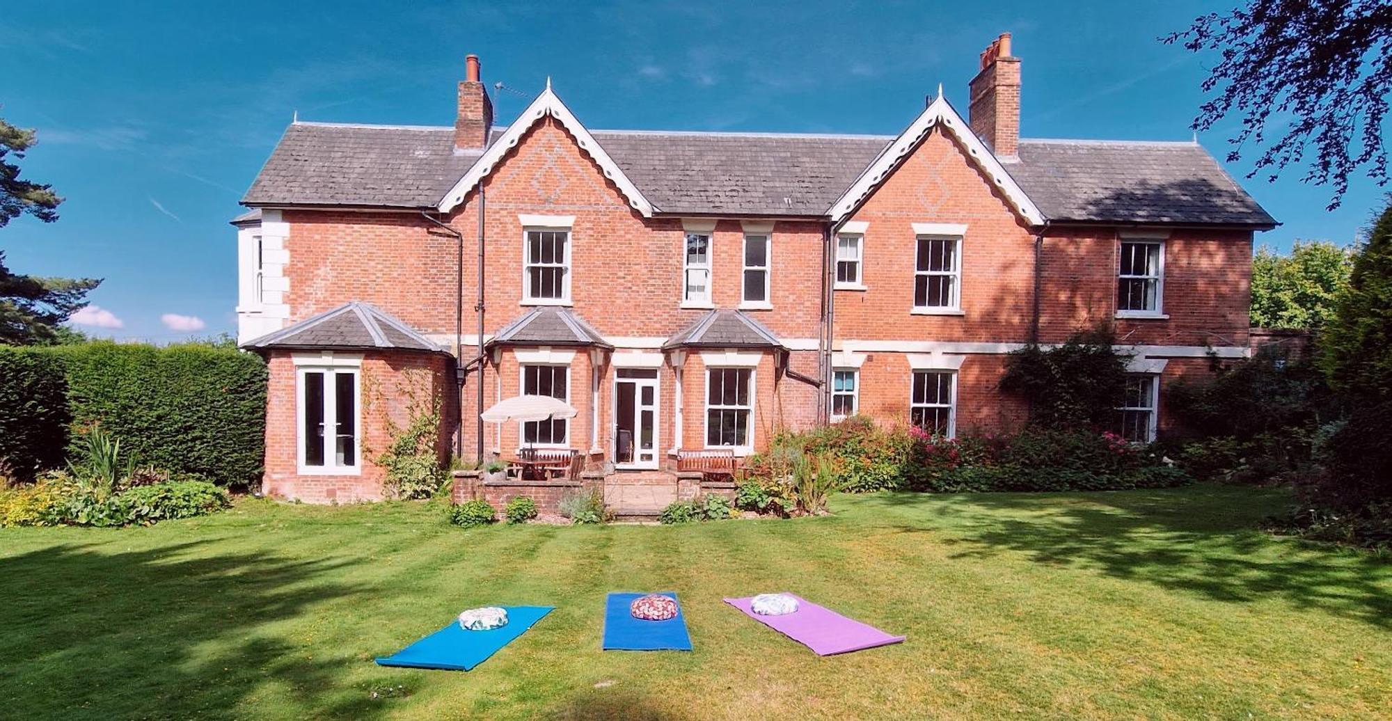 Claridge House Bed and Breakfast Lingfield Εξωτερικό φωτογραφία