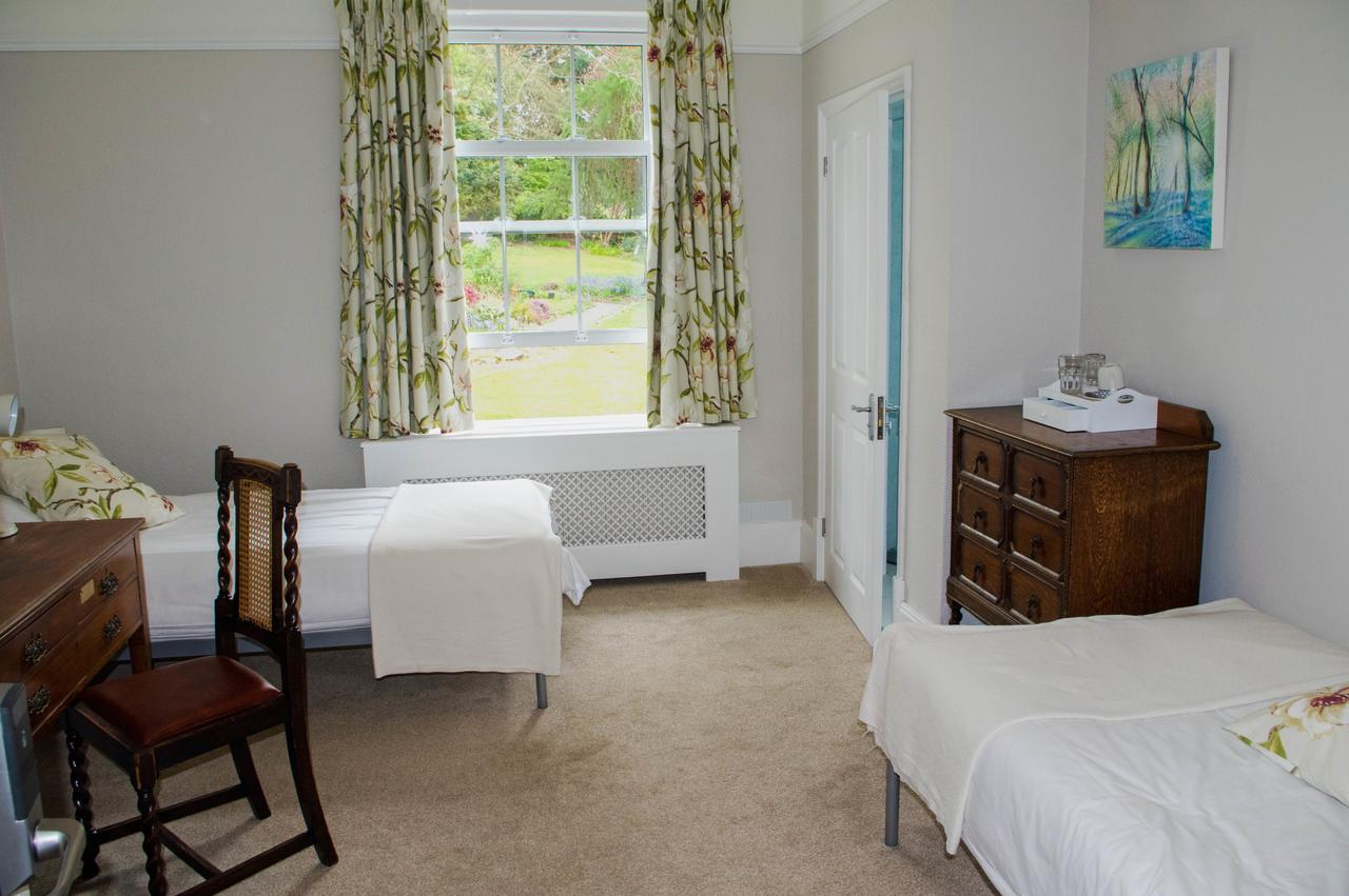 Claridge House Bed and Breakfast Lingfield Εξωτερικό φωτογραφία